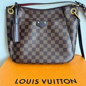 Louis Vuitton crossbody bag